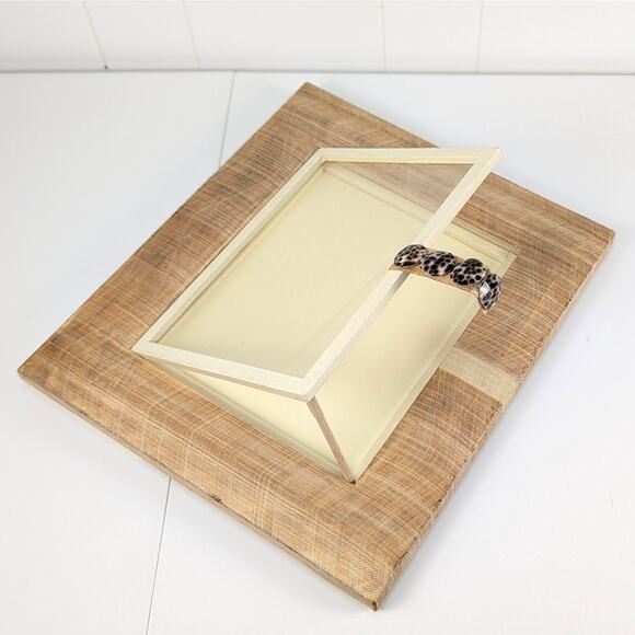 Large Linen-Wrapped Beige Photo Frame with Leopard Print Buttons - Picture 6 of 9